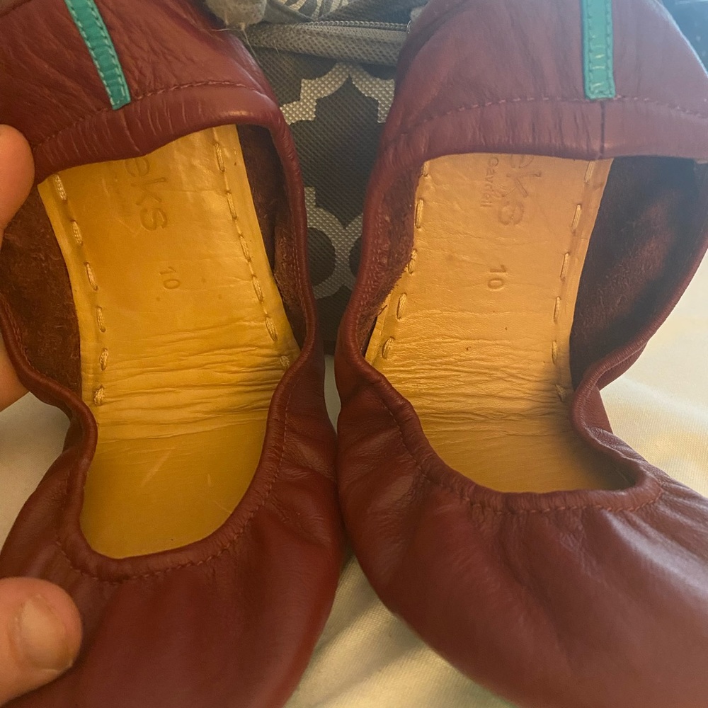 Size 10 Burgundy